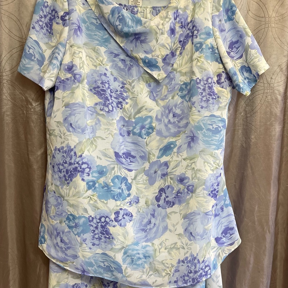 Floral Blue and White Women's 2pc top and matching skirt.
